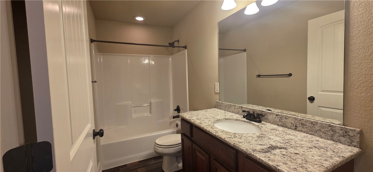 Sundowner - Residential Lease