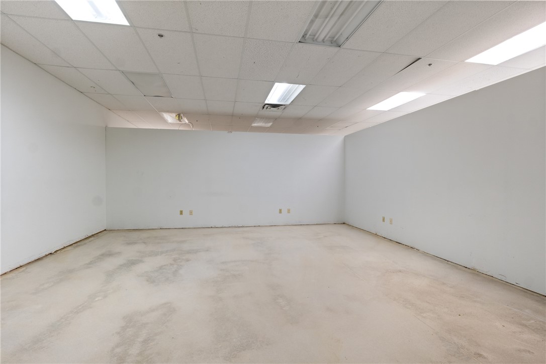 PHILLIPPY-QUORUM ADD-BENTONVILLE - Commercial Lease