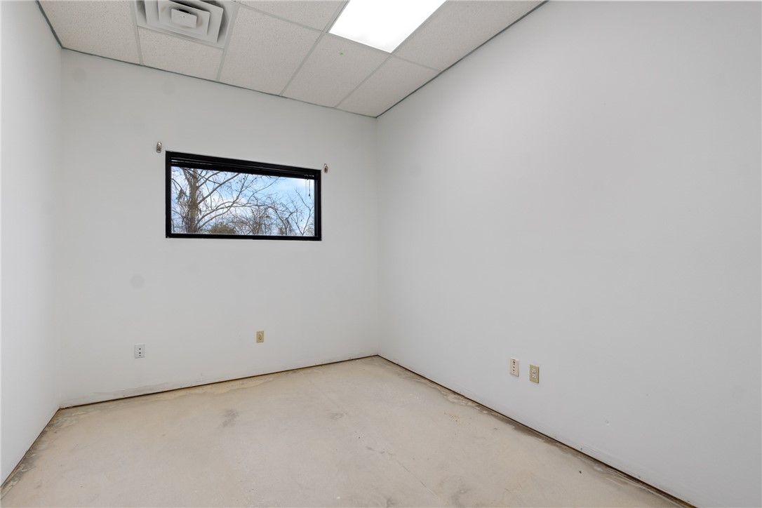 PHILLIPPY-QUORUM ADD-BENTONVILLE - Commercial Lease