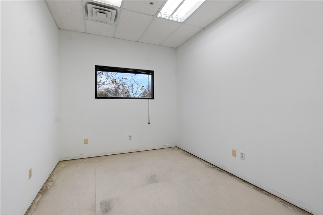 PHILLIPPY-QUORUM ADD-BENTONVILLE - Commercial Lease