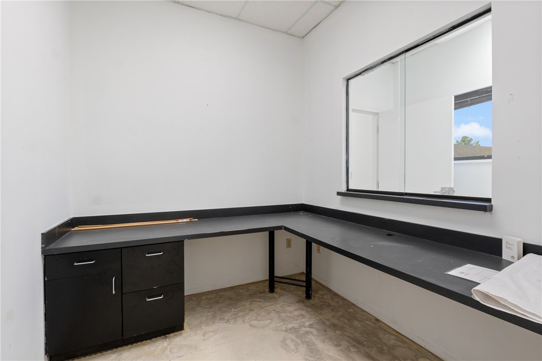 PHILLIPPY-QUORUM ADD-BENTONVILLE - Commercial Lease