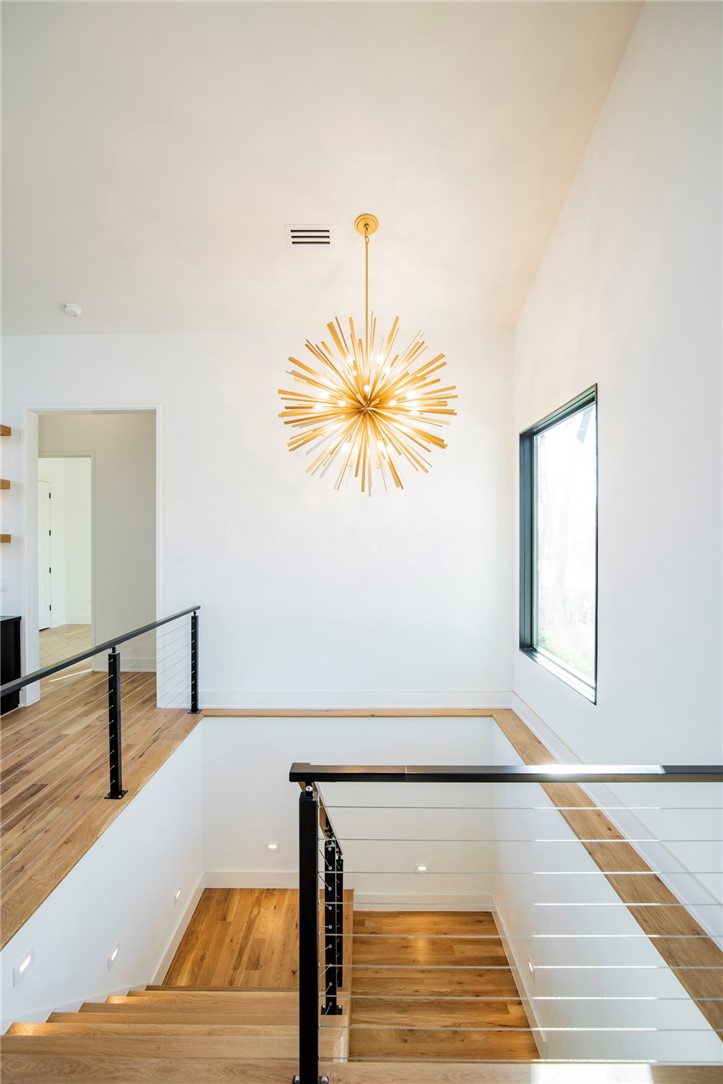 Hawks Landing On Beaver Lake Rurban - Residential