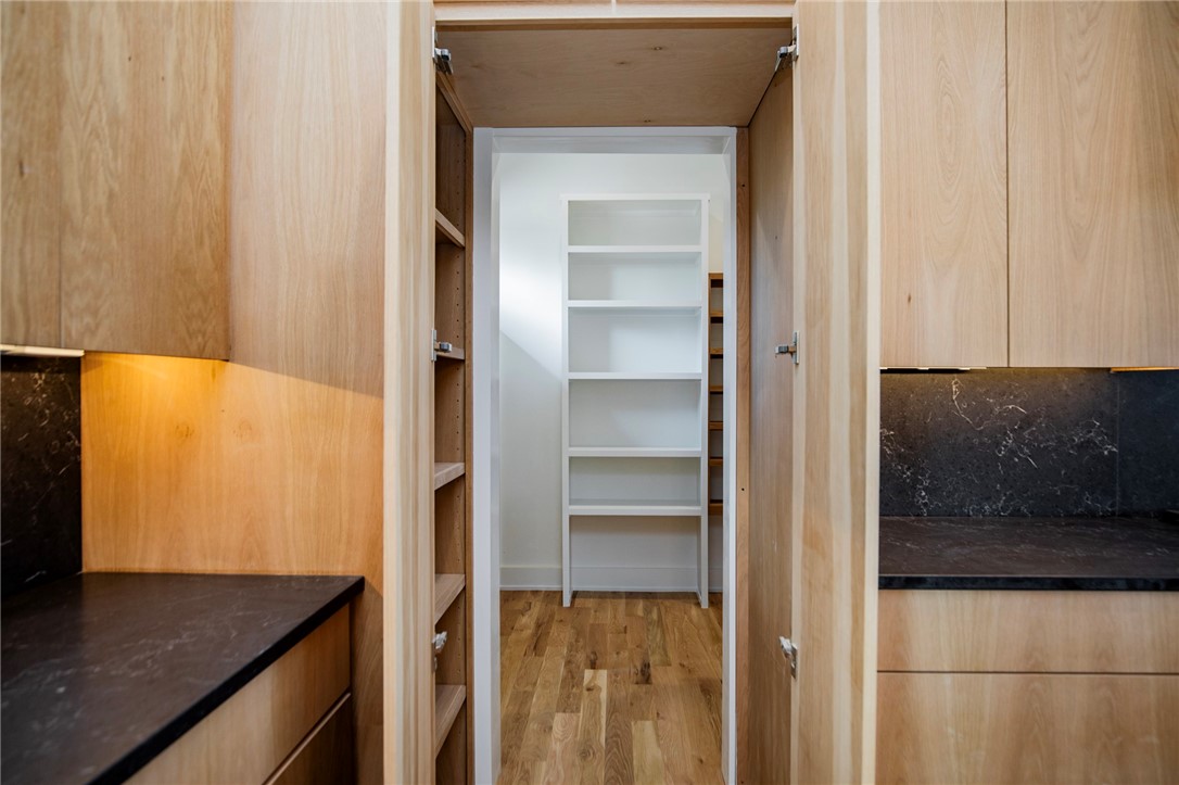 Hawks Landing On Beaver Lake Rurban - Residential