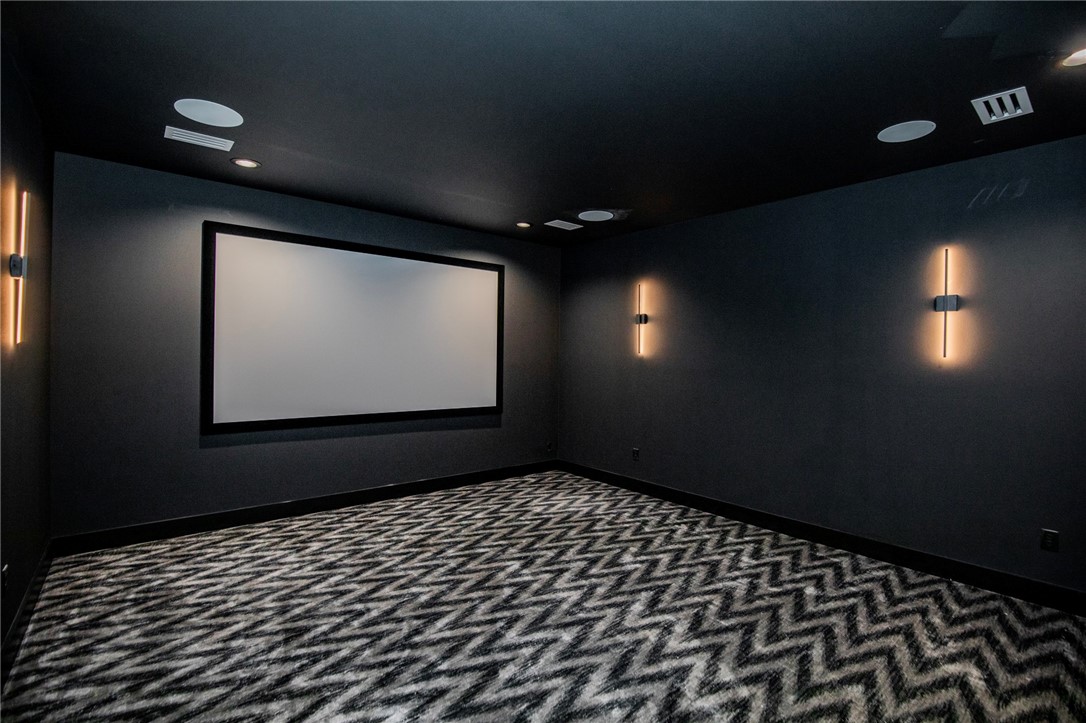 Hawks Landing On Beaver Lake Rurban - Residential