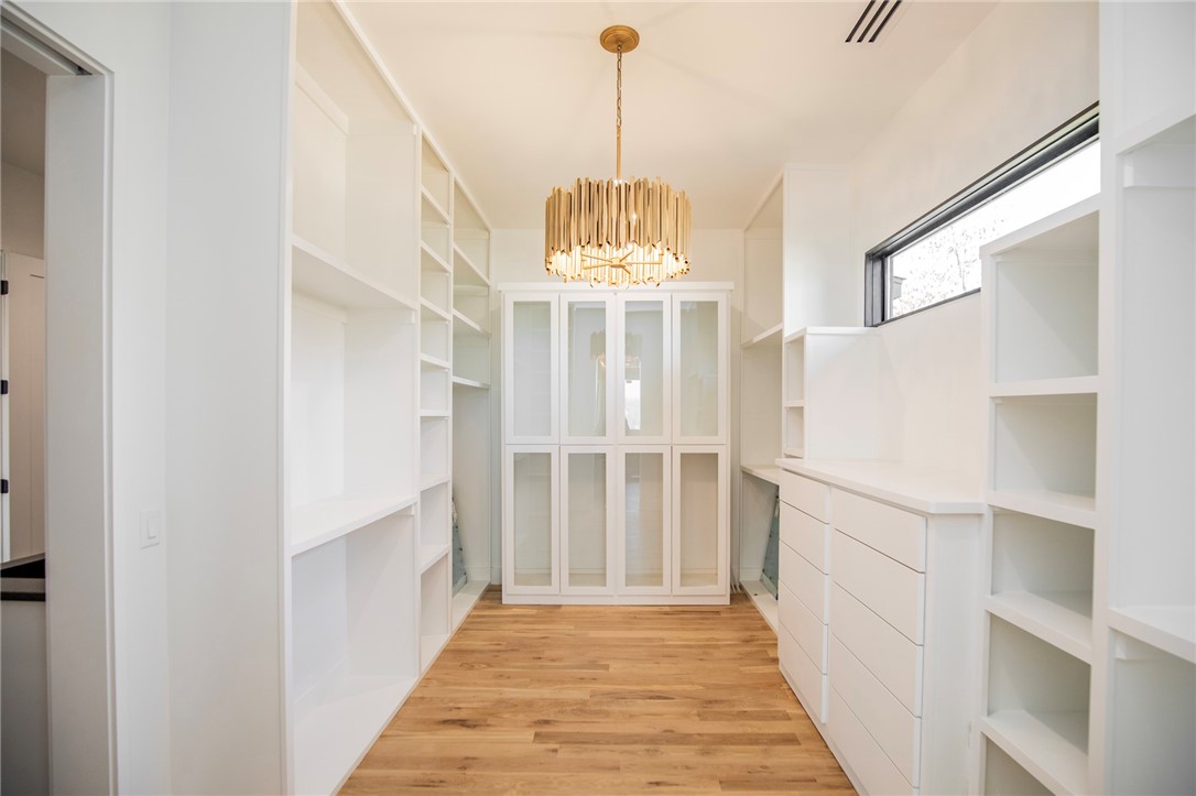 Hawks Landing On Beaver Lake Rurban - Residential