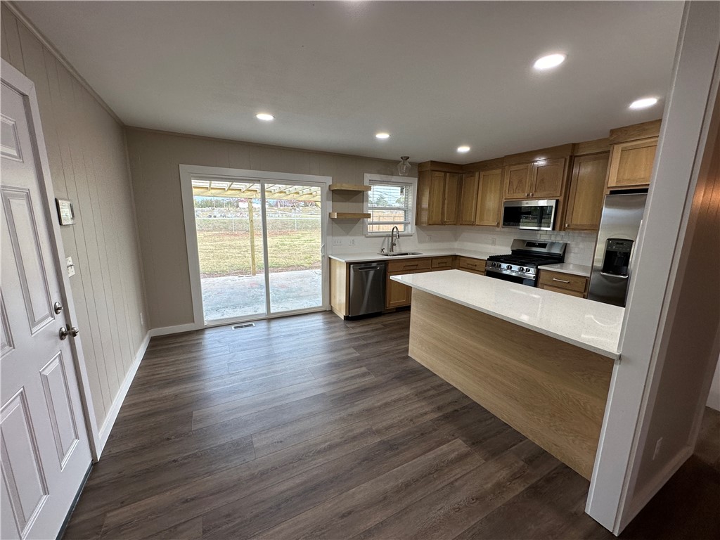 Westwood Hills Rogers - Residential Lease