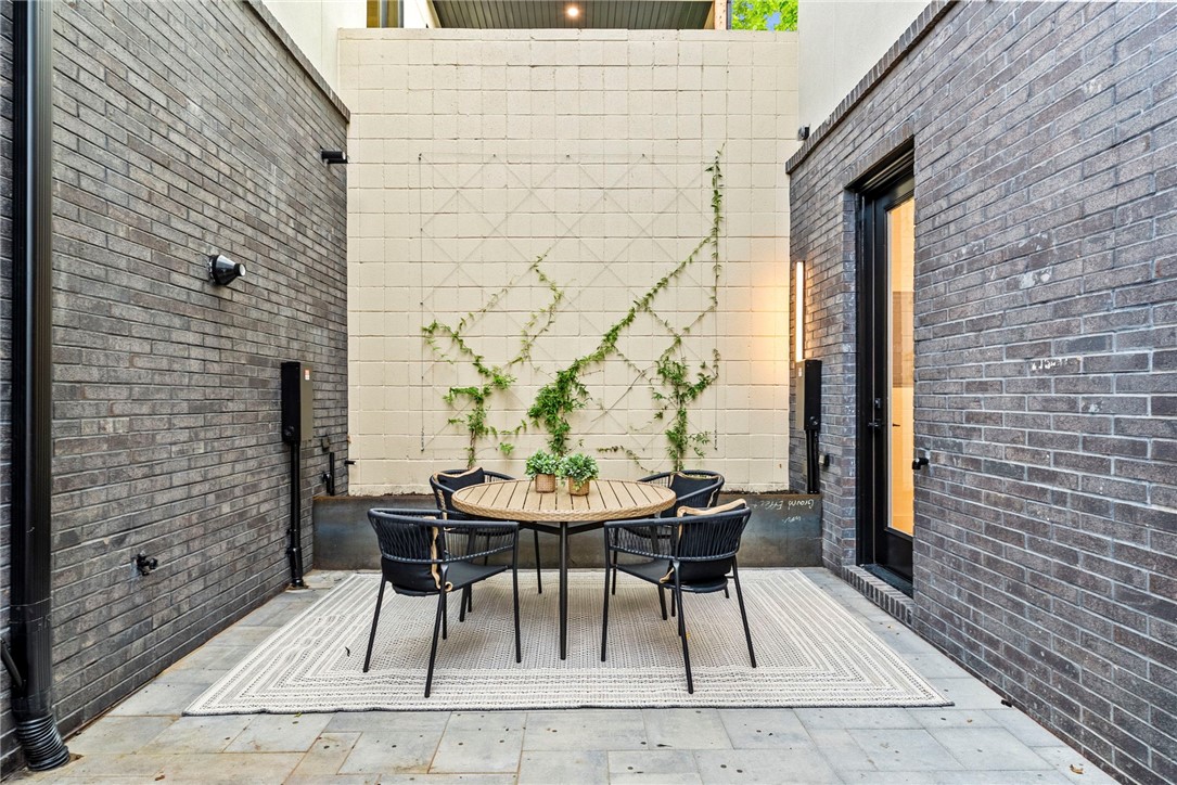 Faircloe Blk Add Bentonville - Residential