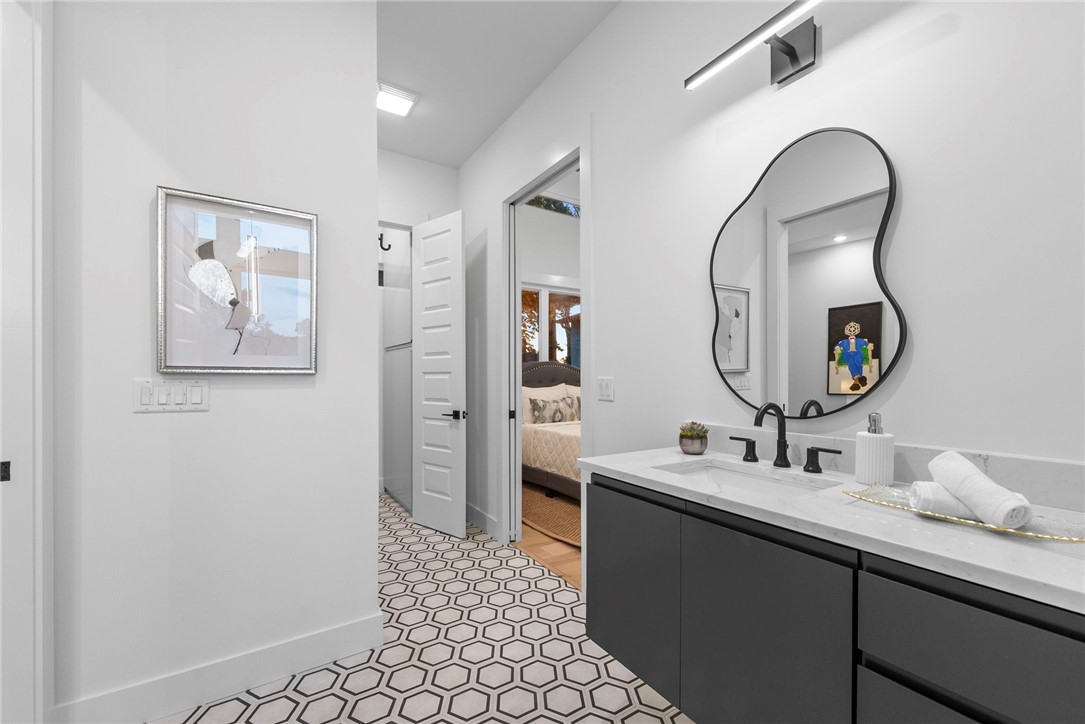 Faircloe Blk Add Bentonville - Residential