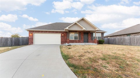 Photo of 2108 Cheyenne Circle, Gentry, AR 72734 (MLS # 1361379)