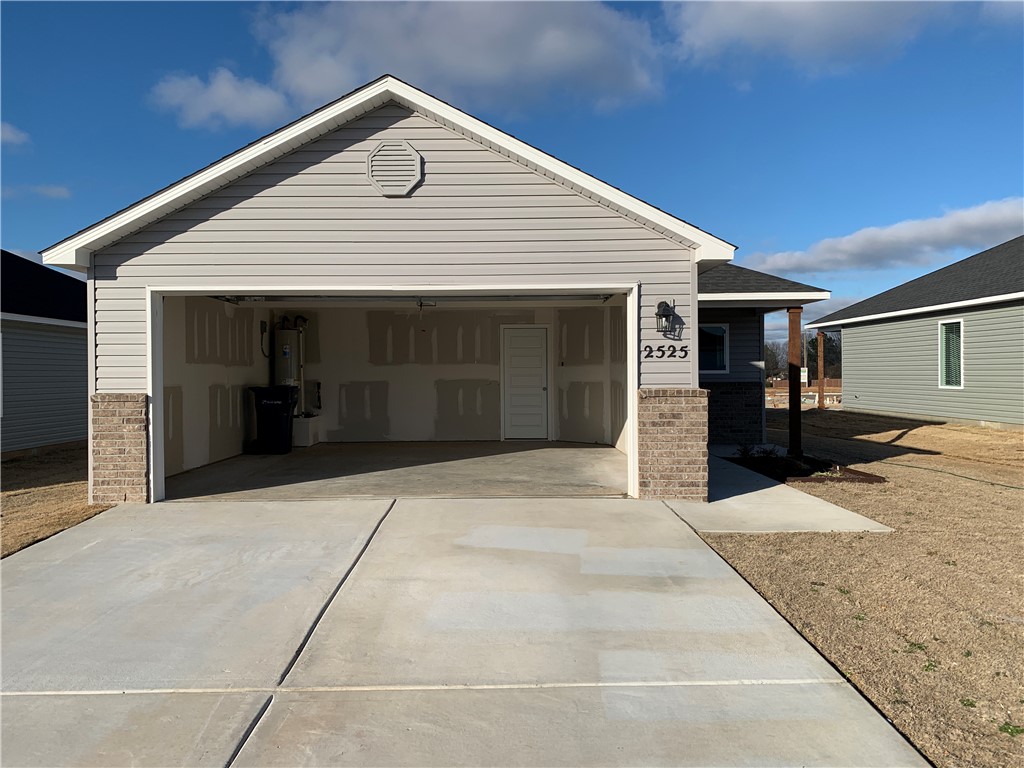 Fox Tail Village Sub Siloam Spgs - Residential Lease