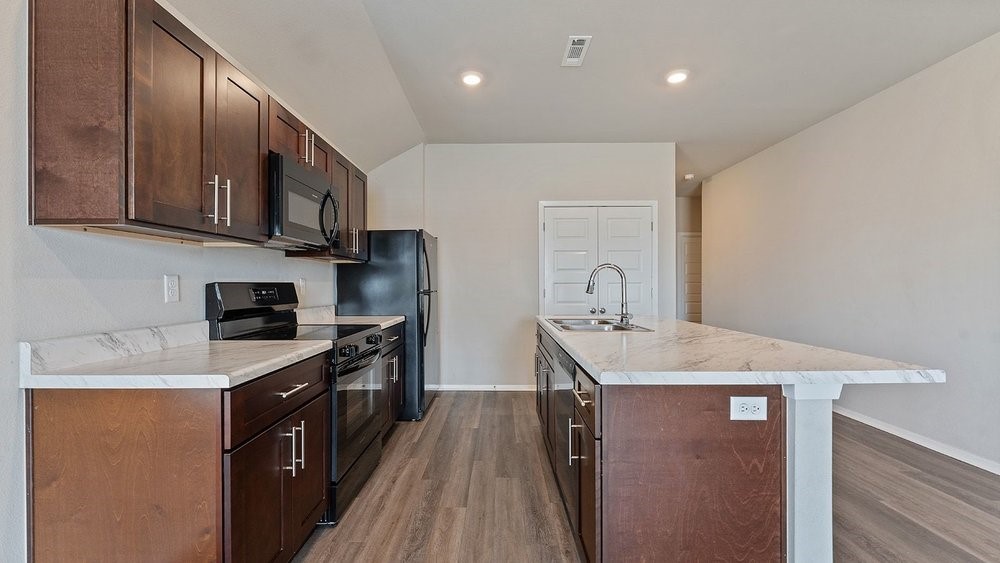 Fox Tail Village Sub Siloam Spgs - Residential Lease