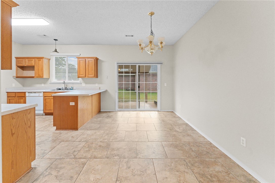 Huntclub Sub - Residential Lease