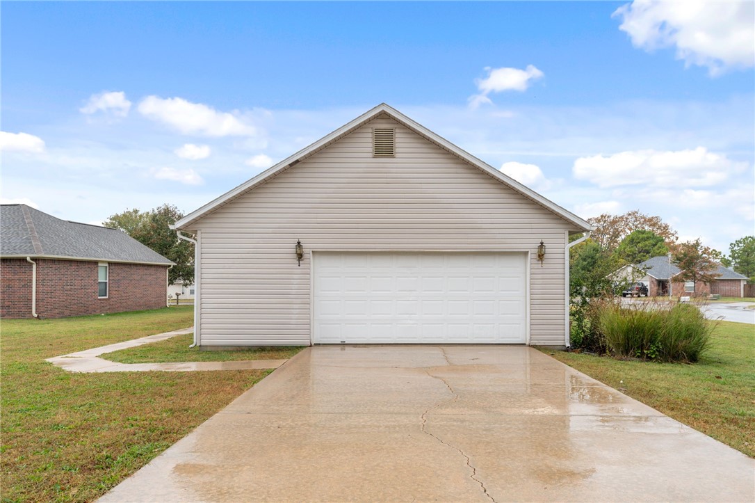 Huntclub Sub - Residential Lease