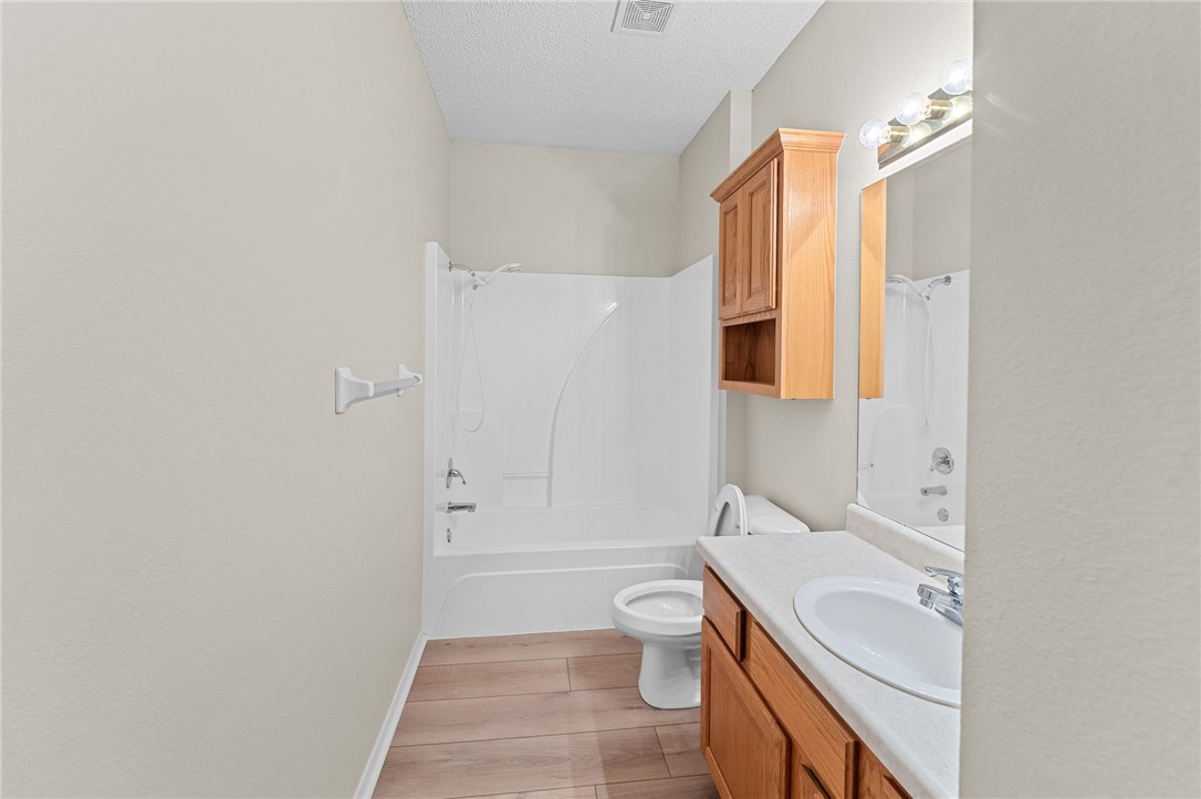 Huntclub Sub - Residential Lease