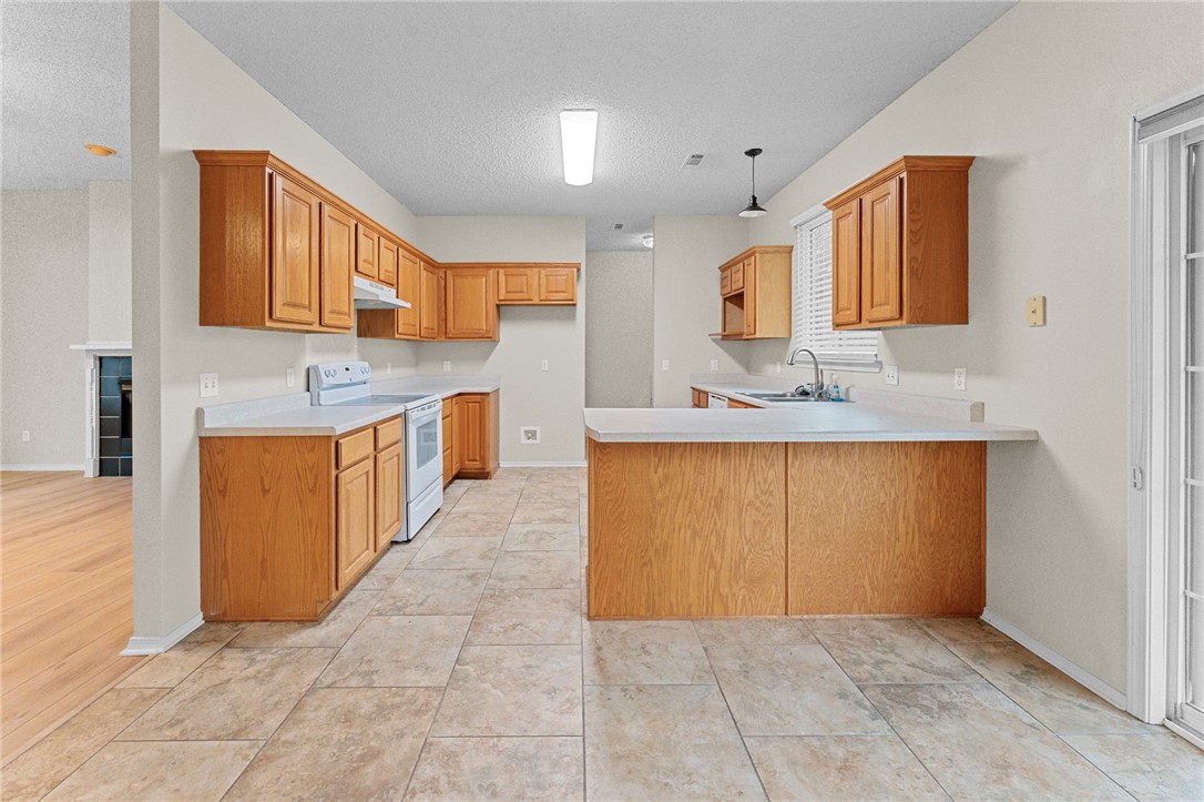 Huntclub Sub - Residential Lease