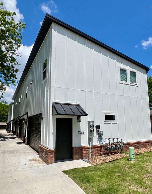 Nice newer modern townhomes near U of A campus ! Home features 1 bedroom 1 full bathroom, 2 car garage, LVP throughout, granite countertops, ss appliances, large tiled shower, & all appliances included. Come take a look.