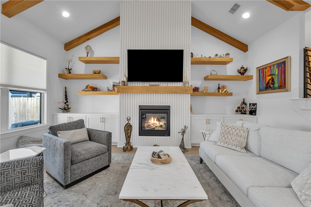 Meadow Brook Sub Ph I Rogers - Residential