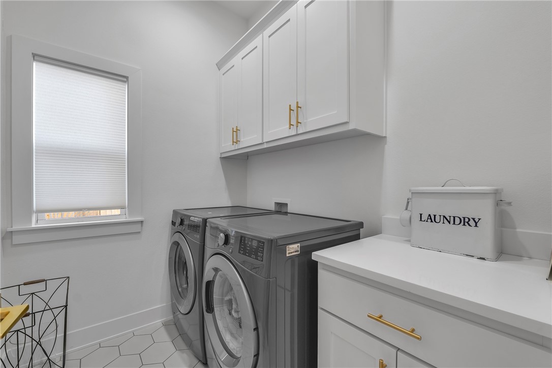 Meadow Brook Sub Ph I Rogers - Residential