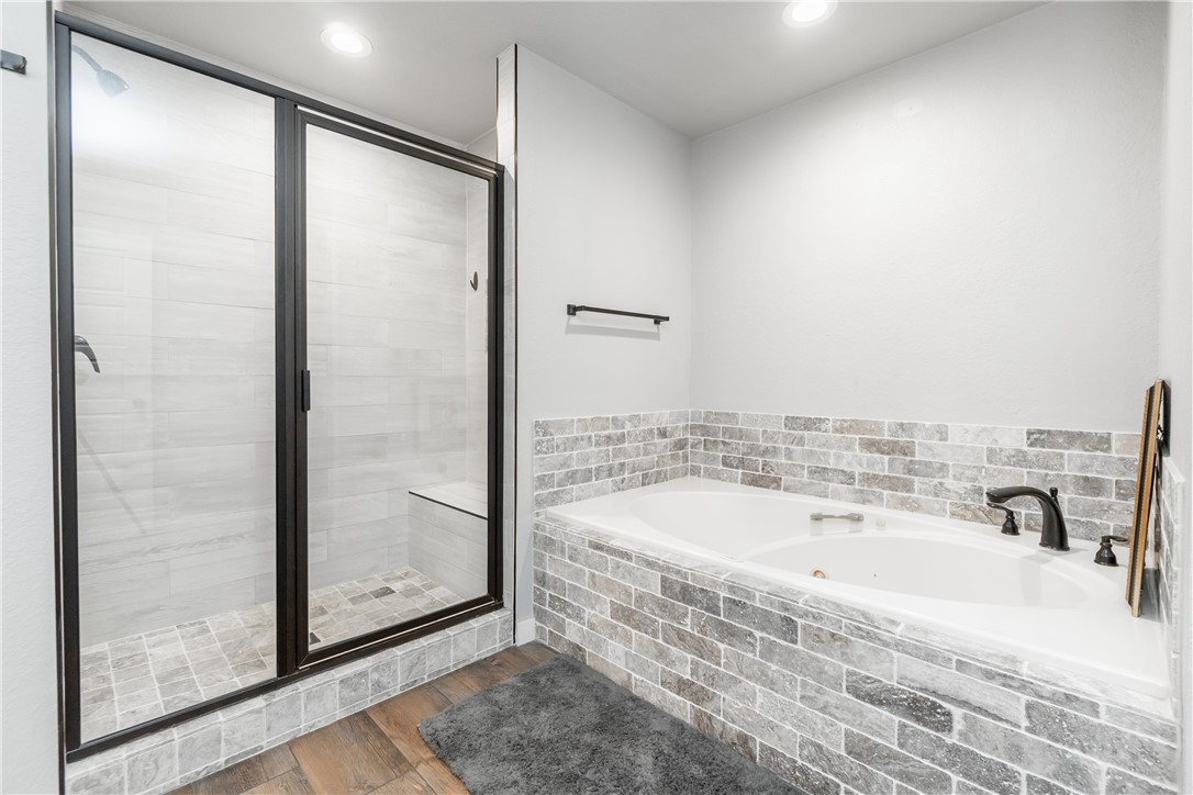 15-20-32-GRAVETTE - Residential