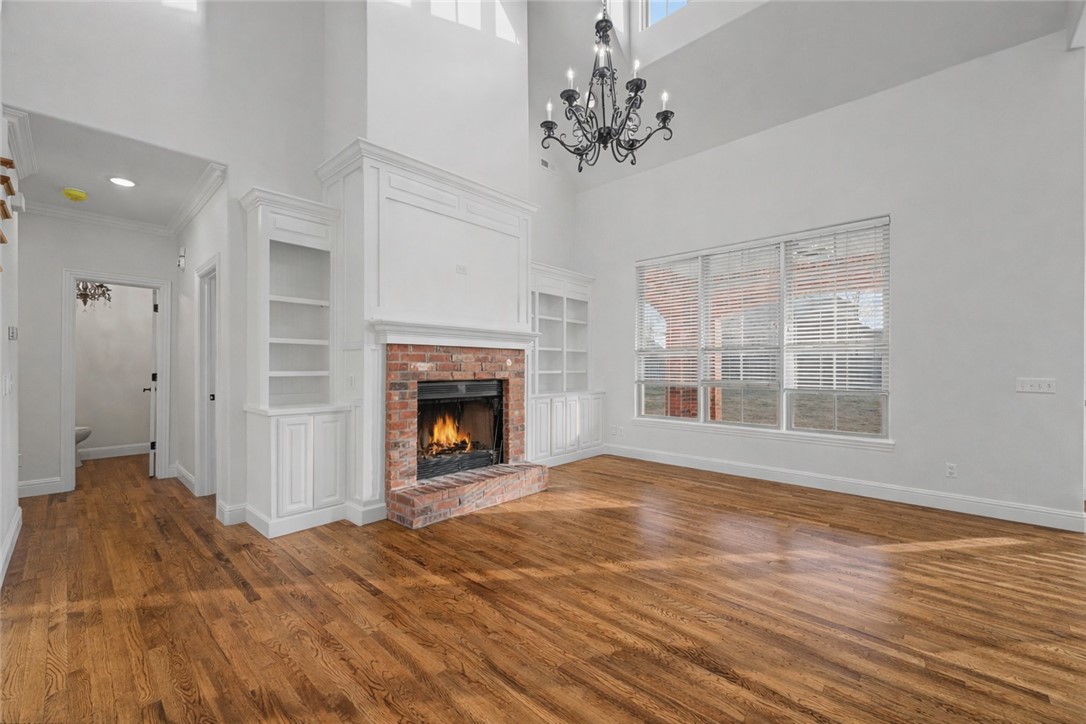 Lexington Sub Rogers - Residential