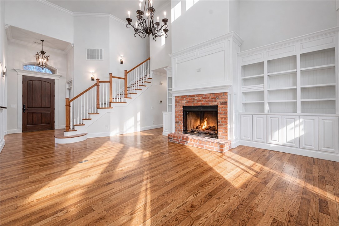 Lexington Sub Rogers - Residential