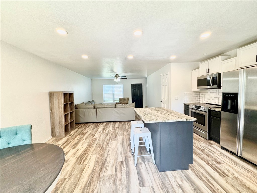 Applegate Sub Bentonville - Residential Lease