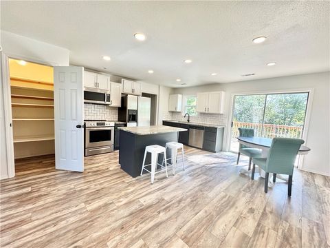 Photo of 507 Braithwaite Street B #B, Bentonville, AR 72712 (MLS # 1325056)