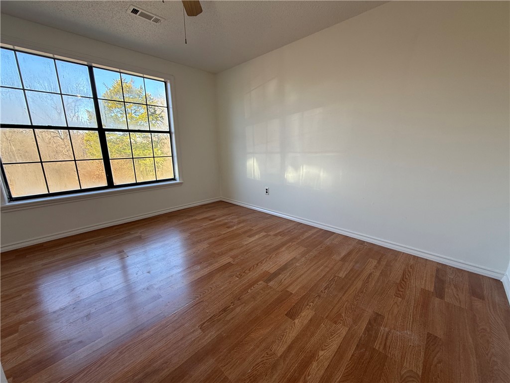 22-18-30 Springdale - Residential Lease