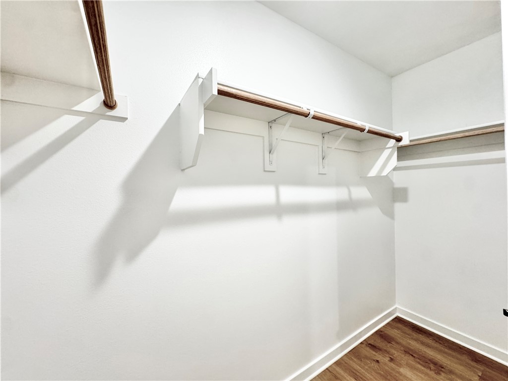 Wagon Wheel Crossing - Residential Lease