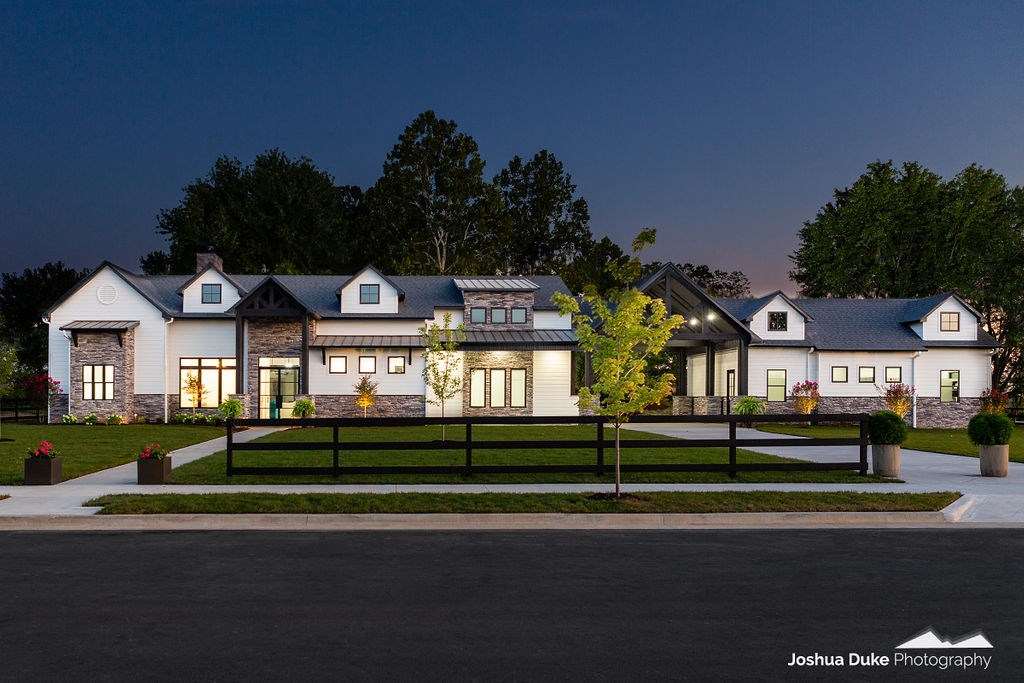 Averie Estates - Residential