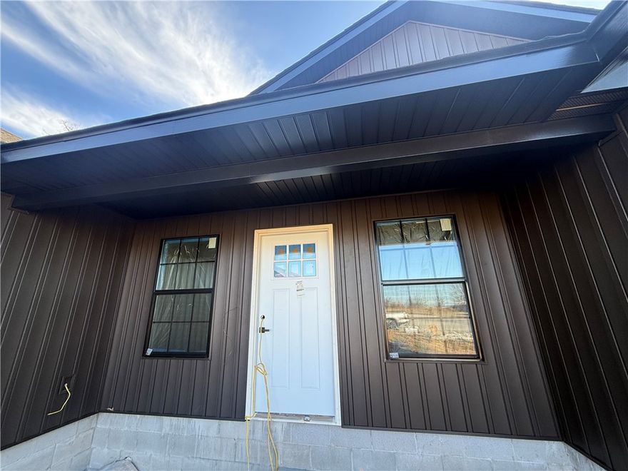 New Construction in Huntsville – Completion February 2026!

Seize this rare opportunity to own a brand-new, modern home for under $325K. This 3-bedroom, 2-bathroom home at 140 Mae Street offers an ideal blend of quality, affordability, and a prime location.

Home Features:

Thoughtfully designed open-concept layout with high-quality finishes throughout.

Energy-efficient construction providing long-term value and peace of mind.

Location & Lifestyle:

Central Convenience: Located just minutes from everything Huntsville has to offer, including local dining and shopping.

Outdoor Paradise: Enjoy quick access to the region’s best riverways, including War Eagle Creek and the Kings River, plus nearby Withrow Springs State Park.

NWA Commuter Friendly: Perfectly positioned for easy access to the Northwest Arkansas corridor (Springdale, Rogers, and Fayetteville).

Don’t miss out on one of the best new construction values in the area!