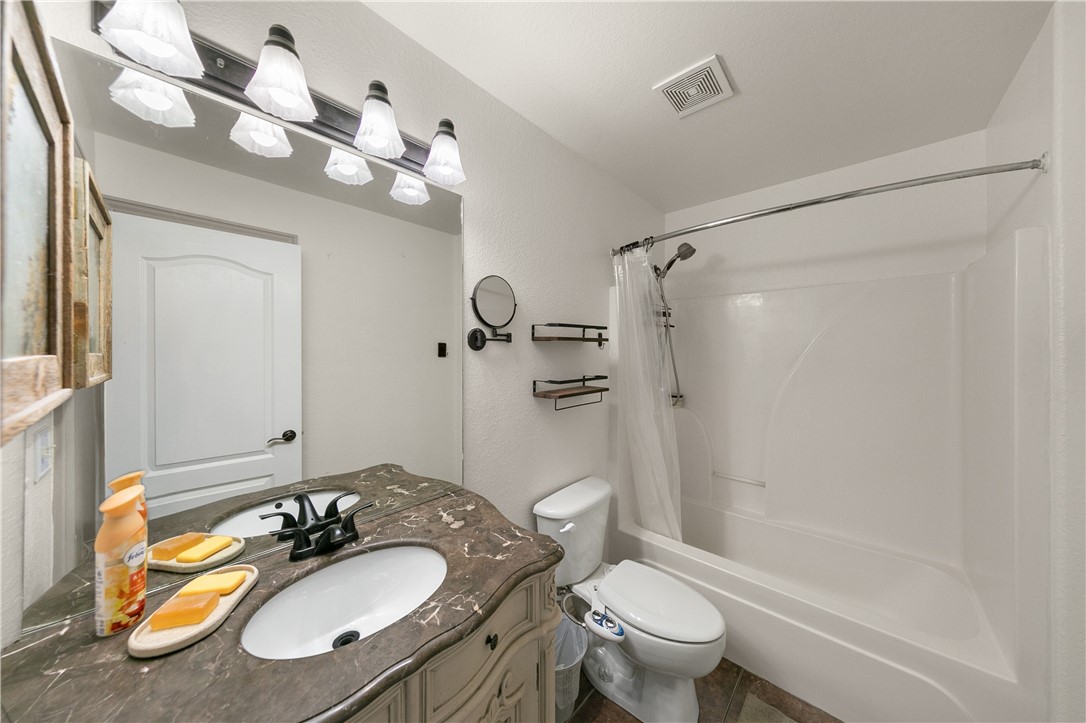 Brunswick Sub Bvv - Residential Lease