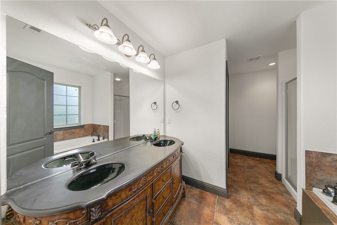 Brunswick Sub Bvv - Residential Lease