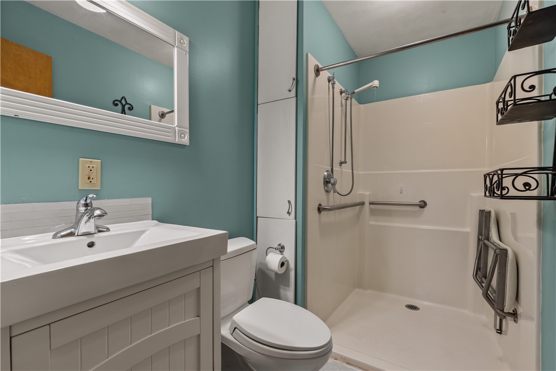 Unit 8 Holiday Island - Residential