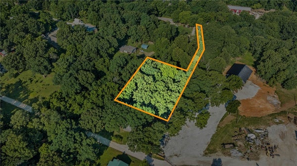 4 N DOUBLE SPRINGS RD, FARMINGTON, AR 72730 - Image 3a99ddeee76e4c9027cd9e4dc701af57/4039856748