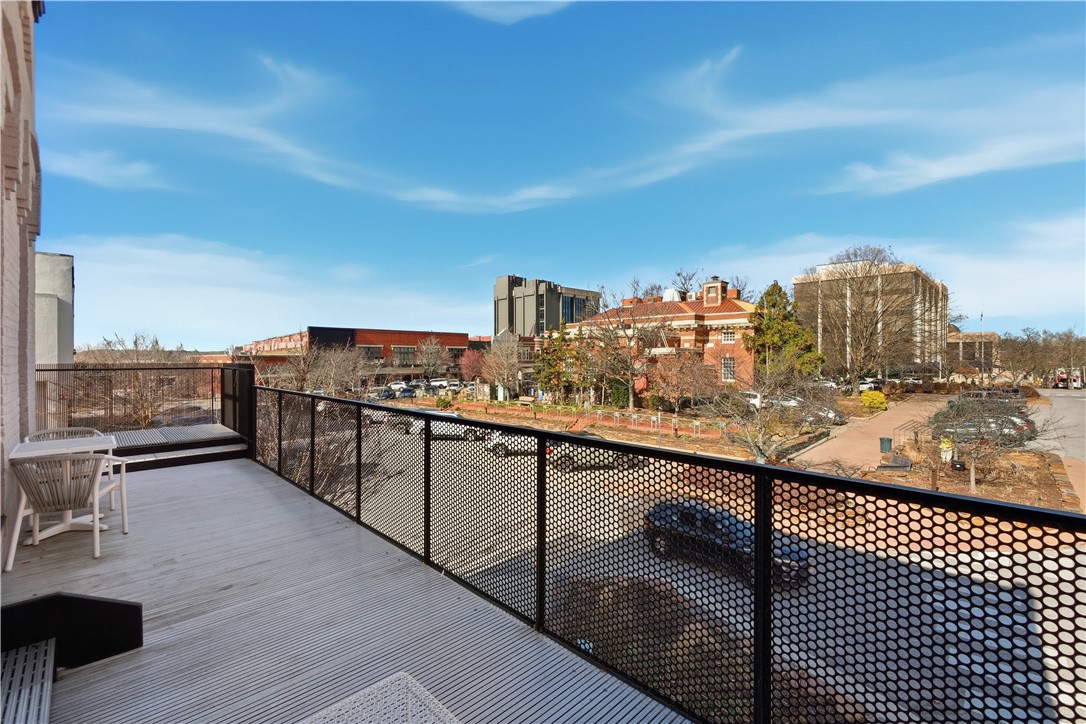 FAYETTEVILLE ORIGINAL - Commercial Lease