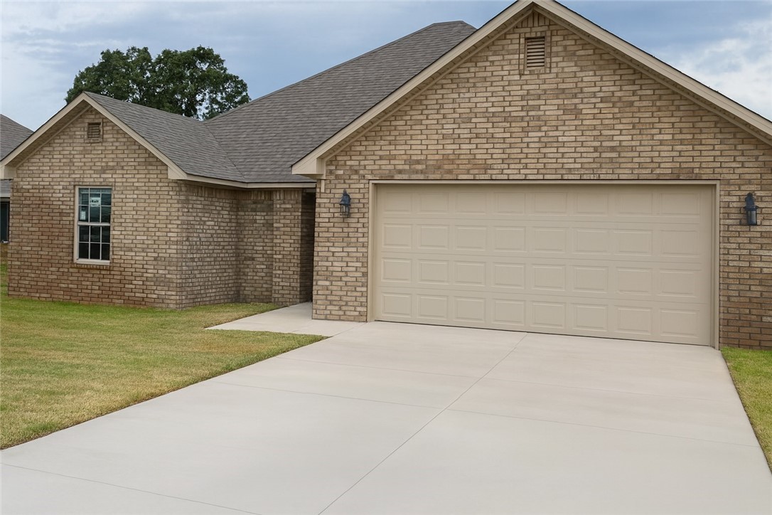 Discover comfort and convenience in this charming 3-bedroom, 2-bath home for rent at 909 Rachel St in Gentry, AR. Featuring an open floor plan with a bright living area, spacious kitchen with plenty of storage, and a split-bedroom layout for added privacy, this home is perfect for both relaxing and entertaining. The primary suite includes a walk-in closet and private bath, while the large backyard offers room to enjoy the outdoors. Located in a quiet neighborhood just minutes from schools, parks, and downtown Gentry, this home combines small-town charm with easy access to nearby Siloam Springs and the greater Northwest Arkansas area. Pets negotiable - inquire about pet policy.