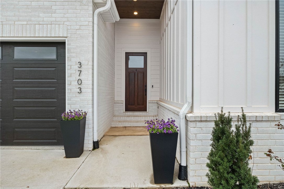 Northwest Arkansas Real Estate | Uptown Real Estate 3703 SW Radiance Avenue