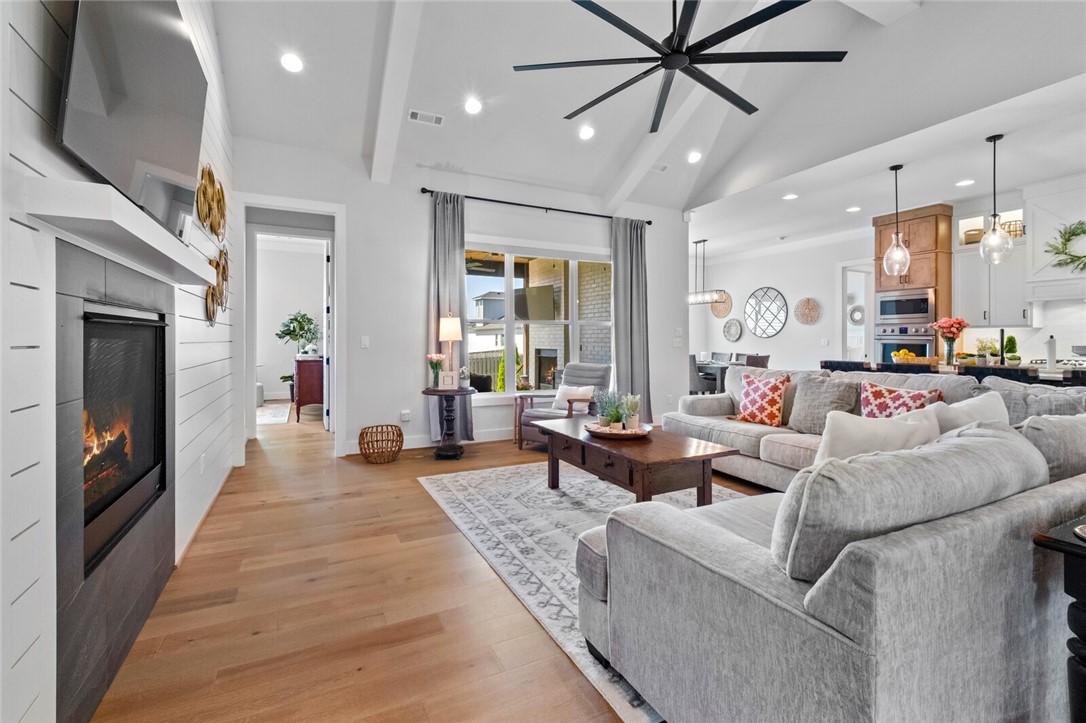 Shadow Valley Ph 10 Rogers - Residential