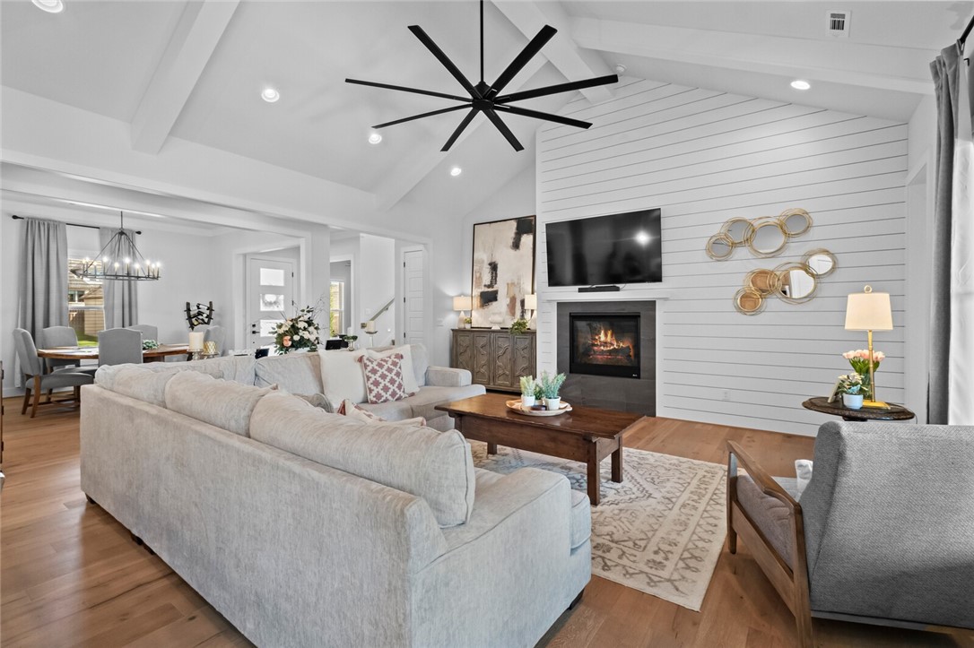 Shadow Valley Ph 10 Rogers - Residential