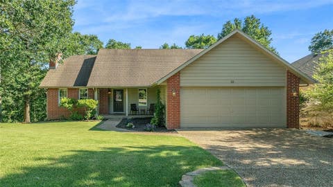Photo of 25 Lonsdale Drive, Bella Vista, AR 72715 (MLS # 1352613)