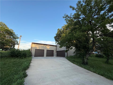 Photo of 9370 HWY 221, Eureka Springs, AR 72632 (MLS # 1349748)
