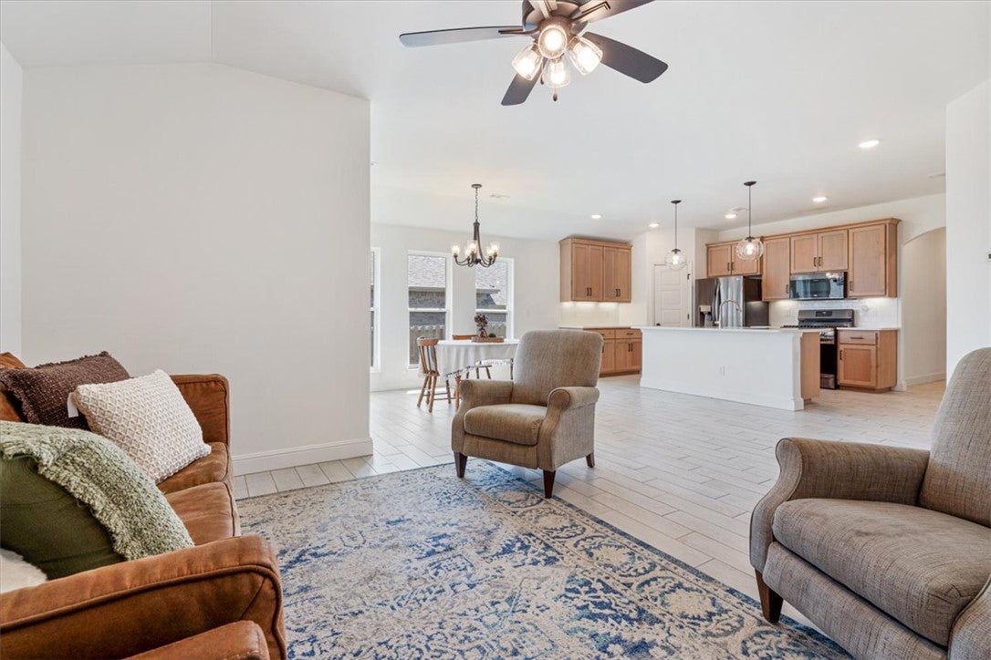5298 Clear Springs Avenue - Photo 3