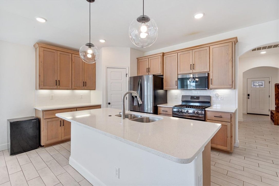 5298 Clear Springs Avenue - Photo 4