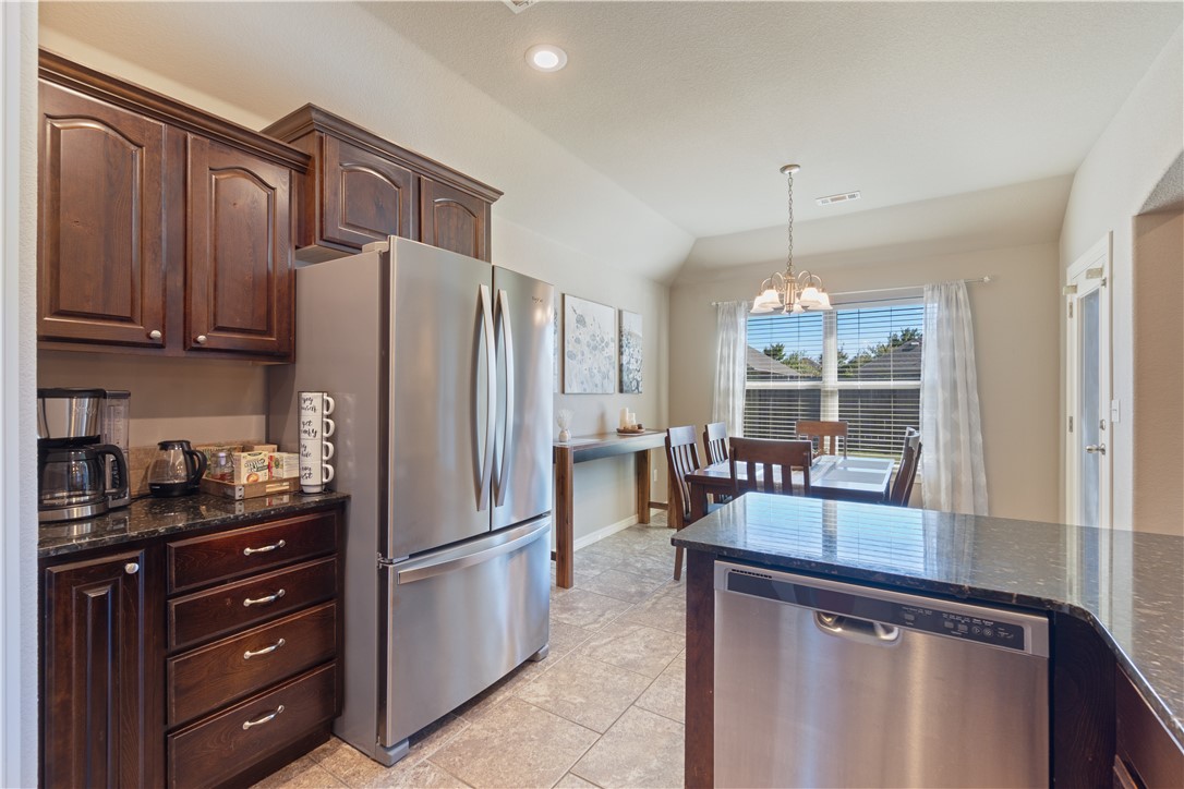 Cobblestone Ph I - Residential Lease