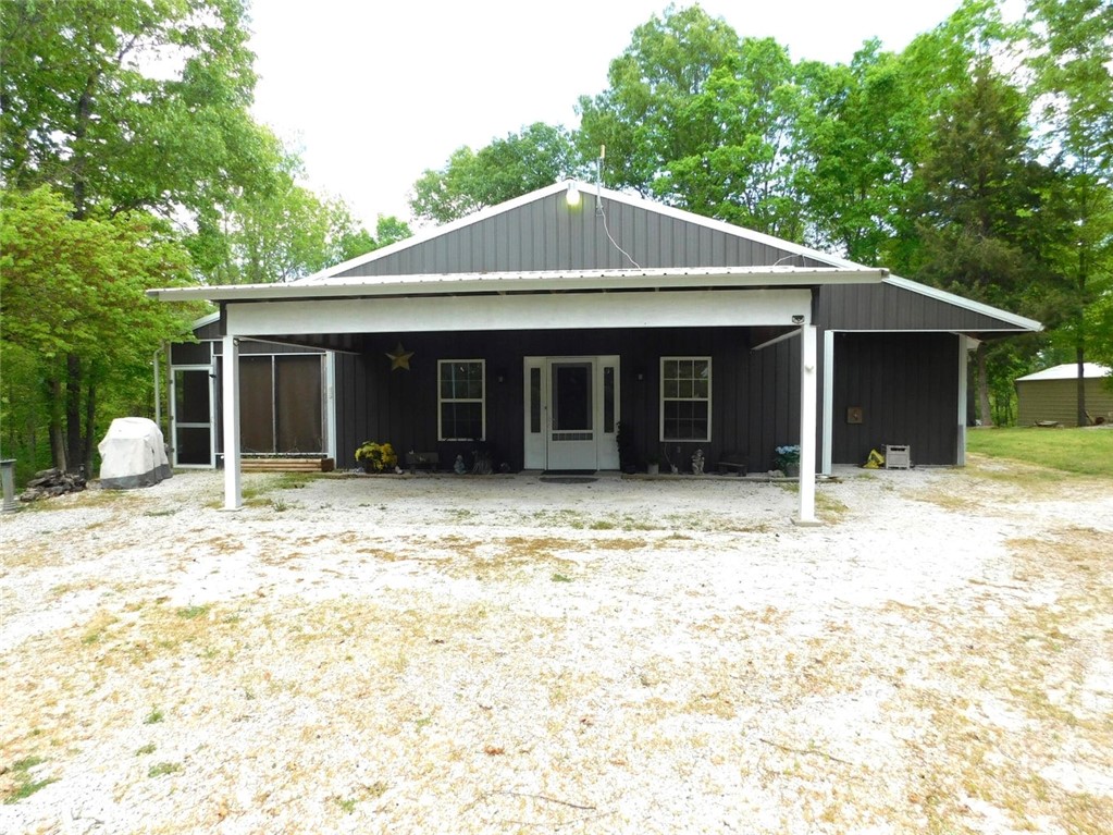 Great opportunity with this property that includes 1 BR 1 BATH Barndominium with a full length 40'x12' screened in porch, located on 26 acres just outside of Jasper, Ar. Other structures include a 35'x35' partially finished metal building with a kitchen and full bath with separate electric meter; 16'x12' Dergsen Bldg heated and cooled bedroom detached from the mail house; a 18'x12' heated and cooled art or crafts studio; a 18'x30' metal bldg with roll up door; a 6'x7' garden shed; and a 12'x10' storage shed. New hot water heater in main house. Main house has sprayed foam insulation. Metal pipe yard fence. Awesome setting near the Buffalo National River & Ozark National Forest in beautiful Newton County. Abundance of wildlife for hunting to include deer and turkey. End of the road privacy.