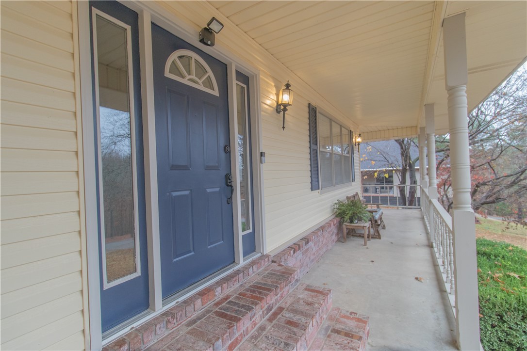 DUTCHMANS 3RD ADD-RURBAN - Residential Lease