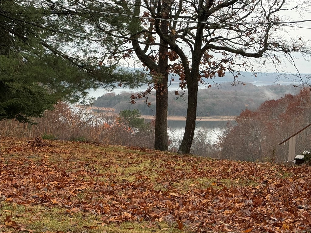 DUTCHMANS 3RD ADD-RURBAN - Residential Lease