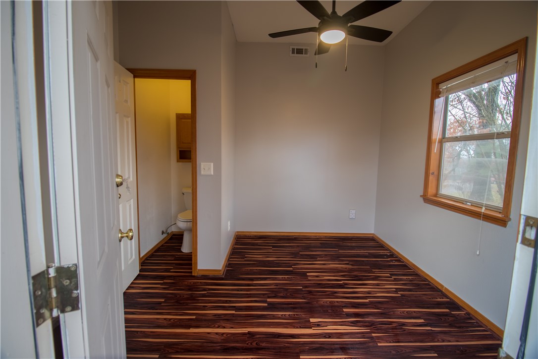 DUTCHMANS 3RD ADD-RURBAN - Residential Lease