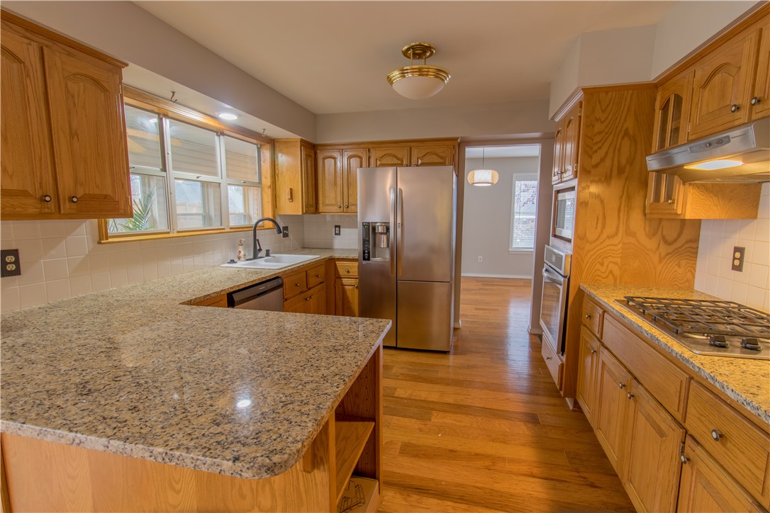 DUTCHMANS 3RD ADD-RURBAN - Residential Lease